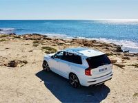 Usado Volvo XC90 R-Design 400 CV (294 kW) 2016 Blanco SUV