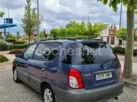 Usado Kia Carens 110 CV (80 kW) 2002 Azul Monovolumen