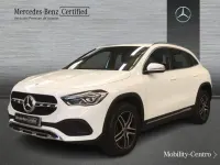 Usado Mercedes GLA200 Progressive 150 CV (110 kW) 2023 Blanco polar  pintura unicolor SUV