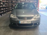 Usado VW Golf IV Highline 102 CV (75 kW) 2006 Gris / plata Berlina
