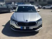Usado Skoda Octavia Ambition 116 CV (85 kW) 2022 Gris Utilitario