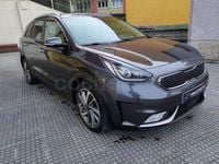 Usado Kia Niro 141 CV (103 kW) 2021 Gris / plata SUV