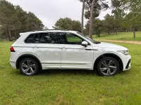 Usado VW Tiguan R-line 150 CV (110 kW) 2022 Blanco SUV