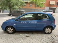 Usado VW Polo Trendline 75 CV (55 kW) 2003 Azul Berlina