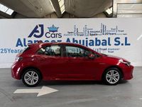 Usado Toyota Corolla Active 122 CV (89 kW) 2021 Rojo Berlina