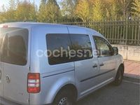 Usado VW Caddy 102 CV (75 kW) 2011 Gris / plata Monovolumen