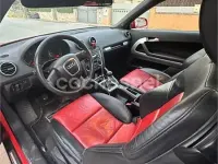 Usado Audi A3 Attraction 140 CV (102 kW) 2006 Rojo Utilitario