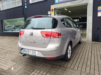 Usado Seat Altea XL Reference 105 CV (77 kW) 2010 Beige Monovolumen