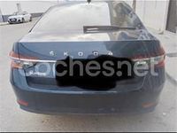 Usado Skoda Superb SportLine 150 CV (110 kW) 2021 Azul Berlina