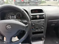 Usado Opel Astra Comfort 100 CV (73 kW) 2003 Gris / plata Berlina