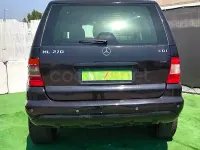 Usado Mercedes ML270 163 CV (119 kW) 2004 Negro SUV
