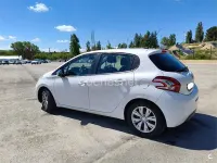Używany Peugeot 208 92 KM (67 kW) 2013 Biały Hatchback