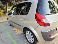 Usado Renault Scénic II Dynamique 110 CV (80 kW) 2008 Beige Monovolumen