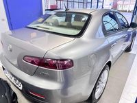 Usado Alfa Romeo 159 170 CV (125 kW) 2011 Beige Berlina