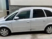 Usado Opel Meriva Enjoy 100 CV (73 kW) 2006 Gris / plata Monovolumen