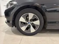 Usado BMW 118 150 CV (110 kW) 2018 Negro Utilitario