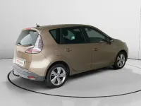 Usado Renault Scénic III LIMITED 115 CV (84 kW) 2015 Beige