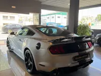 Usado Ford Mustang Fastback 291 CV (214 kW) 2019 Gris / plata Coupe