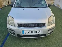 Usado Ford Fusion 100 CV (73 kW) 2003 Gris / plata Utilitario