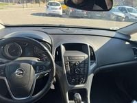 Usado Opel Astra Sportive 110 CV (80 kW) 2012 Blanco Utilitario