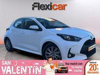 Usado Toyota Yaris Hybrid Active 116 CV (85 kW) 2023 Blanco Berlina