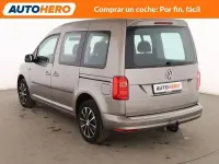 Usado VW Caddy Trendline 102 CV (75 kW) 2018 Beige Monovolumen