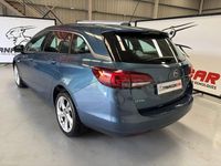 Usado Opel Astra Excellence 136 CV (100 kW) 2017 Azul Familiar