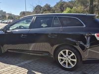 Käytetty Toyota Avensis Advance 126 HP (92 kW) 2009 Musta Sedan