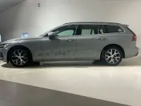 Usado Volvo V60 Core 197 CV (144 kW) 2025 Gris / plata Familiar