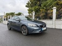 Usado Volvo V40 Kinetic 150 CV (110 kW) 2017 Azul Berlina