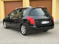 Usado Peugeot 308 SW Active 112 CV (82 kW) 2013 Negro Familiar