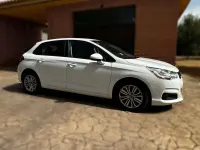 Usado Citroën C4 Tonic 92 CV (67 kW) 2014 Blanco Utilitario