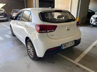 Usado Kia Rio 84 CV (61 kW) 2022 Blanco
