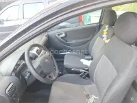 Usado Opel Corsa Essentia 70 CV (51 kW) 2005 Negro Utilitario
