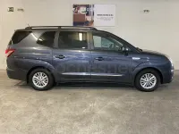 Usado SsangYong Rodius Limited 155 CV (114 kW) 2013 Gris / plata Monovolumen