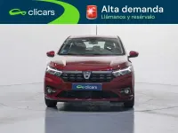 Usado Dacia Sandero Comfort 101 CV (74 kW) 2022 Rojo Utilitario