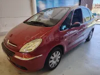 Usado Citroën Xsara Picasso 92 CV (67 kW) 2009 Granate Monovolumen