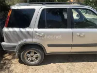 Usado Honda CR-V 128 CV (94 kW) 1998 Gris / plata SUV