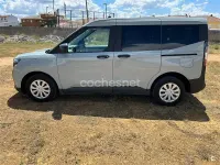 Begagnad Ford Tourneo Courier Trend 125 HK (91 kW) 2024 Grå Minibuss