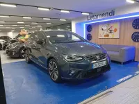 Usado Seat Ibiza FR 115 CV (84 kW) 2025 Gris / plata Utilitario