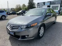 Usado Honda Accord Executive 150 CV (110 kW) 2011 Gris / plata Berlina