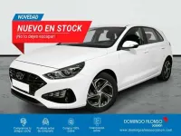 Usado Hyundai i30 120 CV (88 kW) 2022 Blanco Berlina