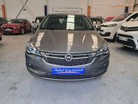 Usado Opel Astra Dynamic 110 CV (80 kW) 2018 Gris / plata Berlina