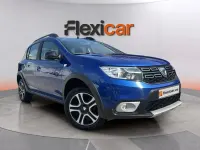 Usado Dacia Sandero Comfort 95 CV (69 kW) 2020 Azul Berlina