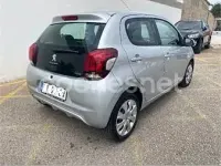 Usado Peugeot 108 Allure 82 CV (60 kW) 2015 Gris / plata Berlina