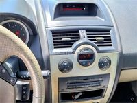 Usado Renault Mégane Cabriolet Dynamique 136 CV (100 kW) 2005 Negro Descapotable