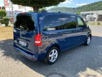 Usado Mercedes V220 163 CV (119 kW) 2023 Azul Monovolumen