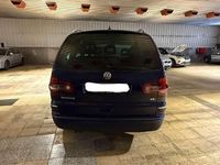 Usado VW Sharan Highline 204 CV (150 kW) 2009 Azul Monovolumen