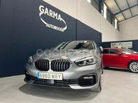 Usado BMW 118 Comfort Edition 136 CV (100 kW) 2022 Gris / plata Utilitario