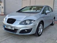Usado Seat Leon Style 105 CV (77 kW) 2011 Gris / plata Utilitario